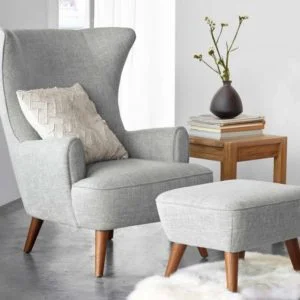 Modern Foteh with a Buff M026