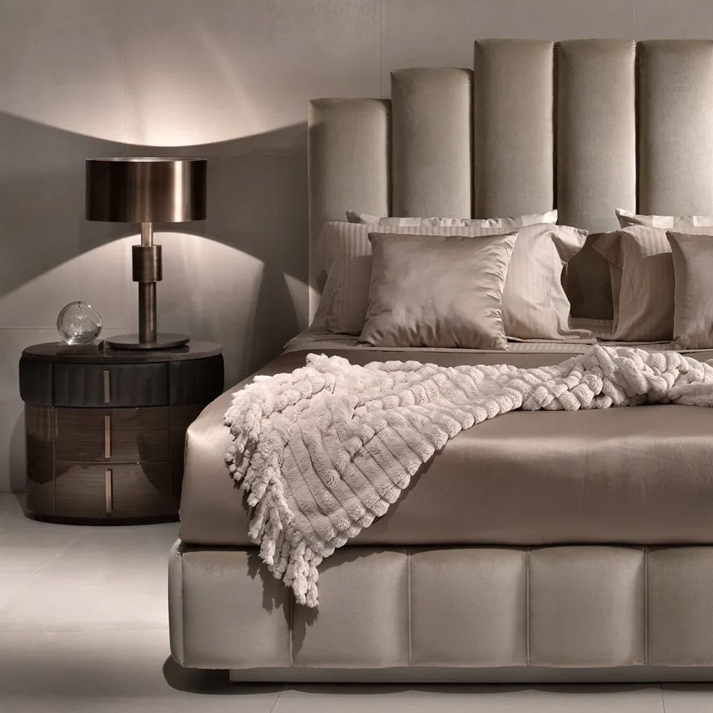 Modern Bed for Master Room M0459 - Image 4