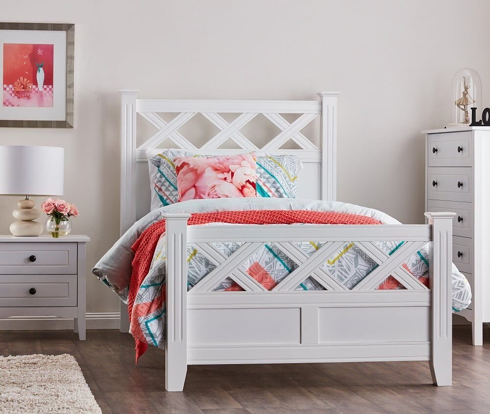 Natural wooden Bed for kids M0245