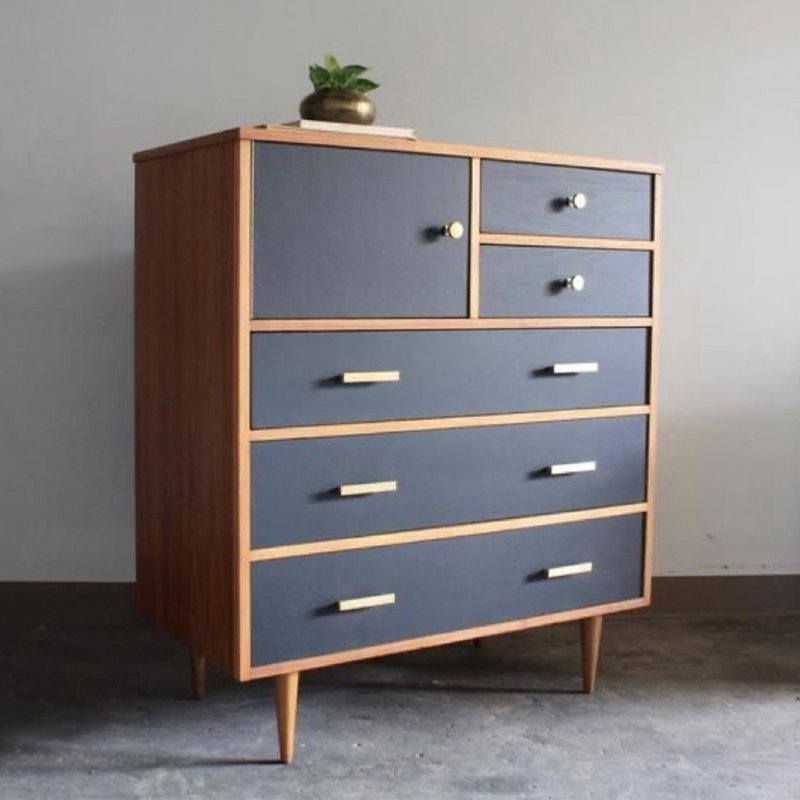 Modern Buffet M02018